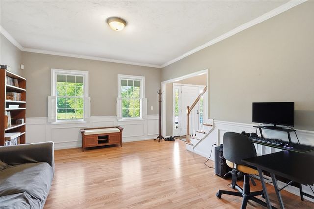 206 Washington St, Northbridge, MA 01534