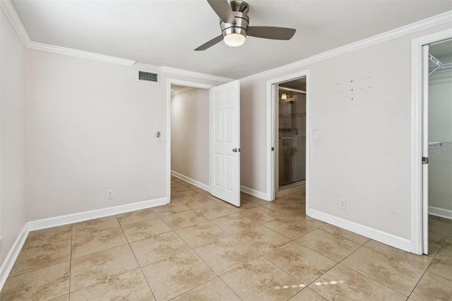 6817 N STERLING AVENUE, Tampa, FL 33614