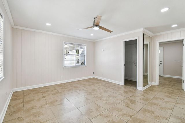 6817 N STERLING AVENUE, Tampa, FL 33614