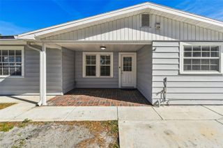 6817 N STERLING AVENUE, Tampa, FL 33614