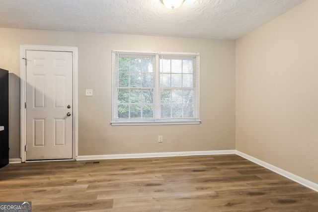 2171 Rochelle Way, College Park, GA 30349