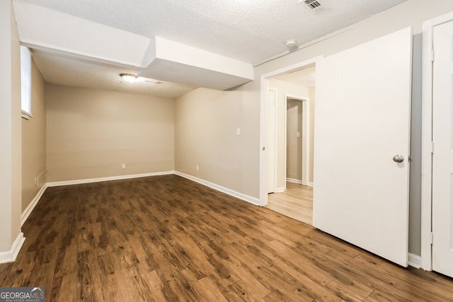 2171 Rochelle Way, College Park, GA 30349