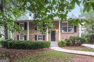 2171 Rochelle Way, College Park, GA 30349
