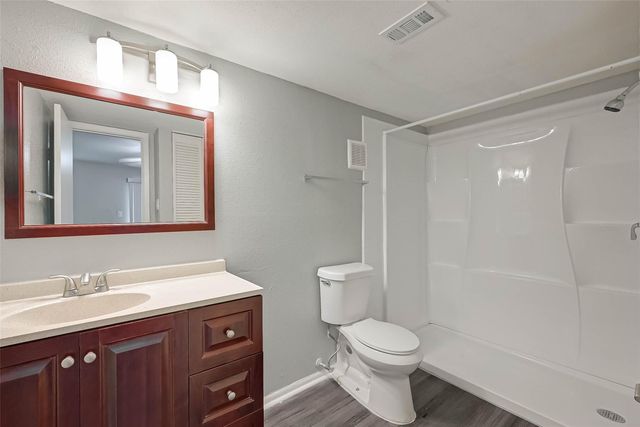 5917 Fairdale Lane 14, Houston, TX 77057