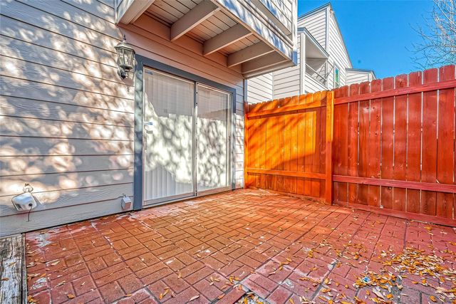 5917 Fairdale Lane 14, Houston, TX 77057