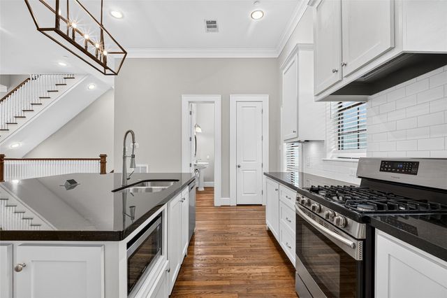5808 Maxie Street, Houston, TX 77007
