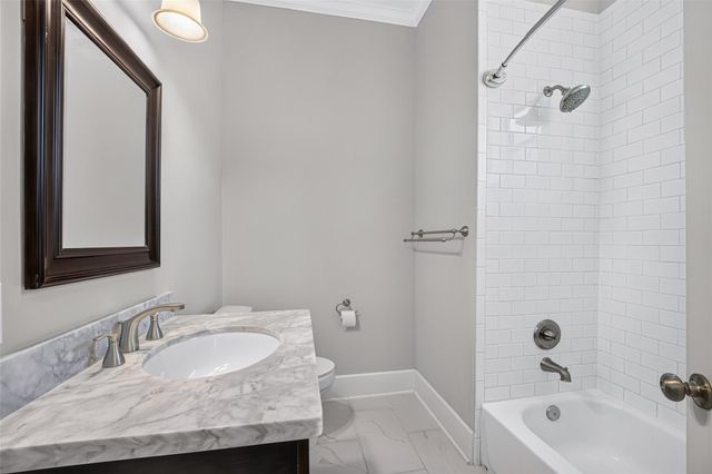 5808 Maxie Street, Houston, TX 77007