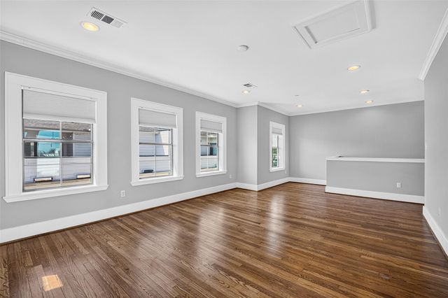 5808 Maxie Street, Houston, TX 77007