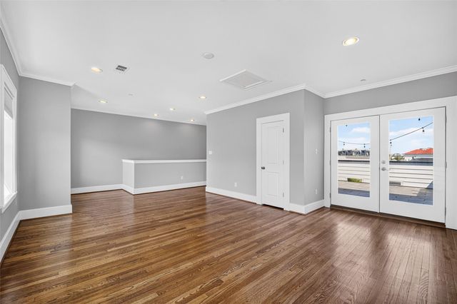 5808 Maxie Street, Houston, TX 77007