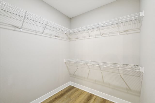 2311 N 8th Avenue E, Newton, IA 50208