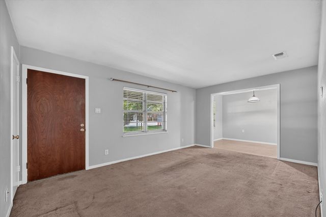 108 S Lakeview Drive, Lake Dallas, TX 75065