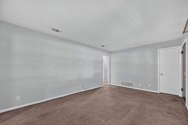 108 S Lakeview Drive, Lake Dallas, TX 75065