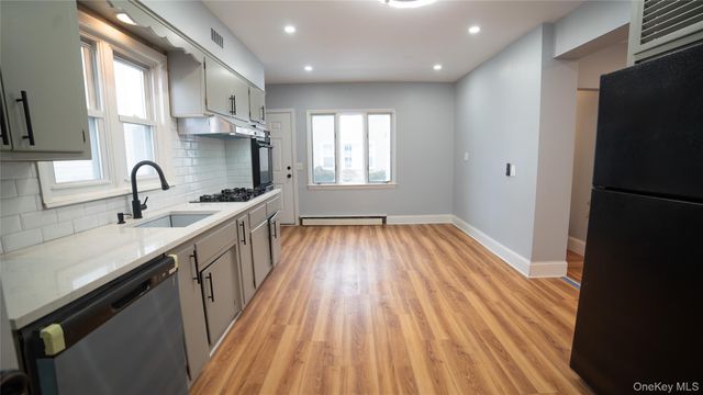 305 N Terrace Avenue, Mount Vernon, NY 10550