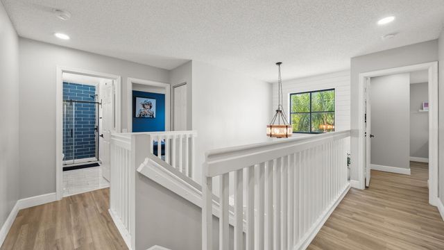 1089 Tupelo Way, Weston, FL 33327