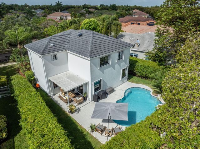 1089 Tupelo Way, Weston, FL 33327