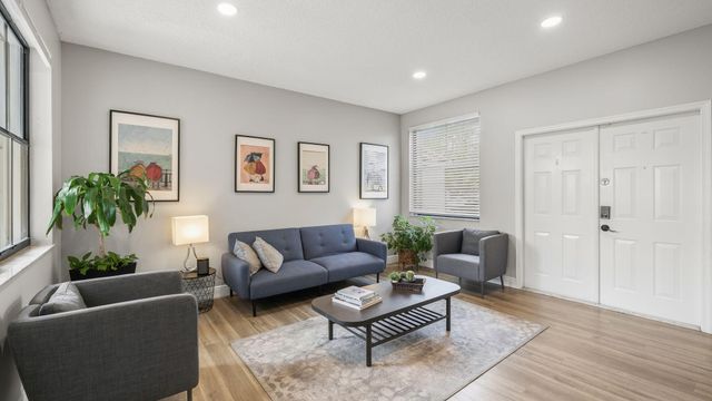 1089 Tupelo Way, Weston, FL 33327