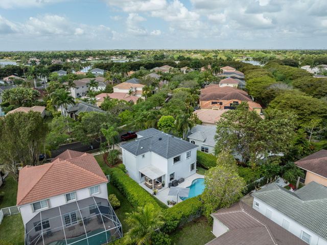 1089 Tupelo Way, Weston, FL 33327