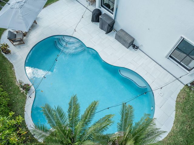 1089 Tupelo Way, Weston, FL 33327