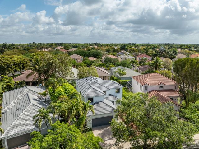 1089 Tupelo Way, Weston, FL 33327