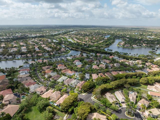 1089 Tupelo Way, Weston, FL 33327