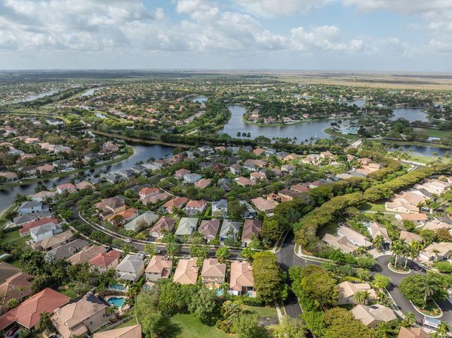 1089 Tupelo Way, Weston, FL 33327