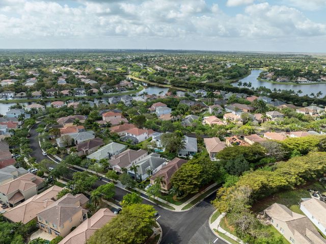 1089 Tupelo Way, Weston, FL 33327