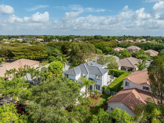 1089 Tupelo Way, Weston, FL 33327