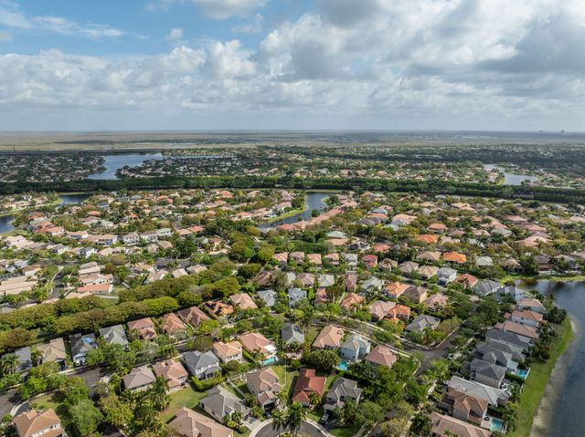 1089 Tupelo Way, Weston, FL 33327