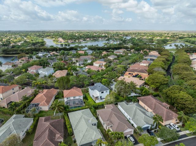 1089 Tupelo Way, Weston, FL 33327