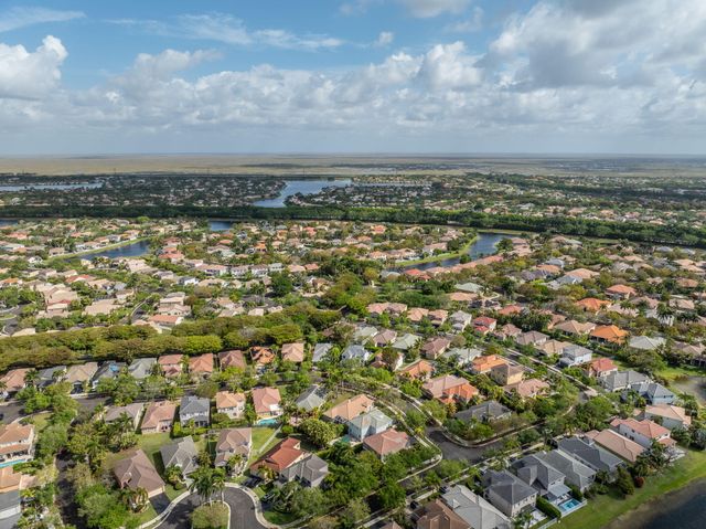 1089 Tupelo Way, Weston, FL 33327