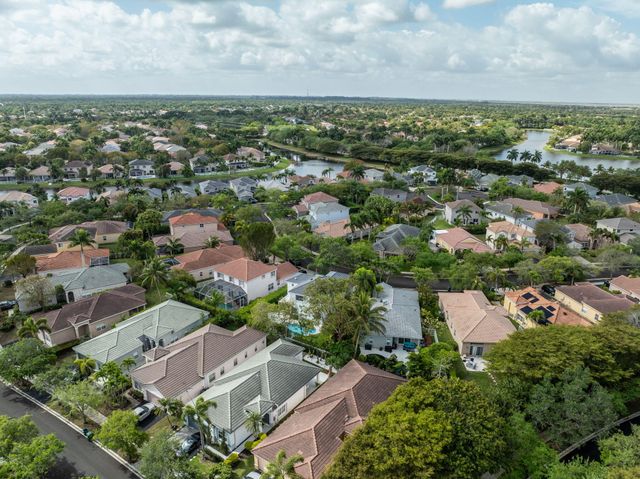 1089 Tupelo Way, Weston, FL 33327