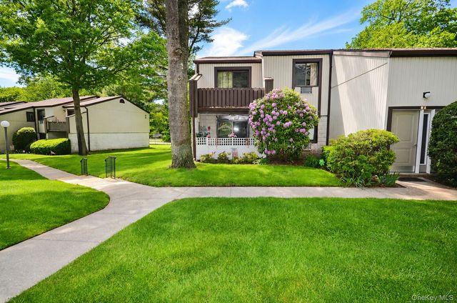 81 Richmond Boulevard 1A, Ronkonkoma, NY 11779