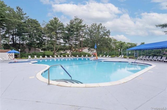 81 Richmond Boulevard 1A, Ronkonkoma, NY 11779