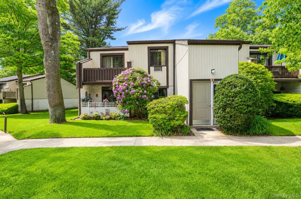 81 Richmond Boulevard 1A, Ronkonkoma, NY 11779