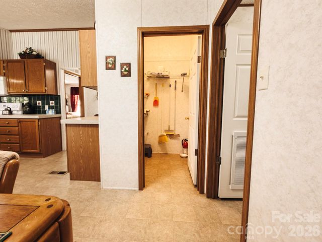 2391 Hickory Knoll Road, Franklin, NC 28734