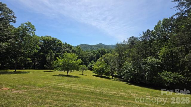 2391 Hickory Knoll Road, Franklin, NC 28734