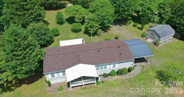 2391 Hickory Knoll Road, Franklin, NC 28734