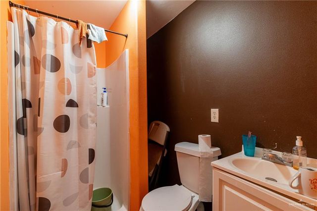 2713 S Midway Road, Weslaco, TX 78596