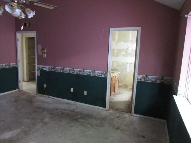 8337 Cloverglen Lane, Fort Worth, TX 76123