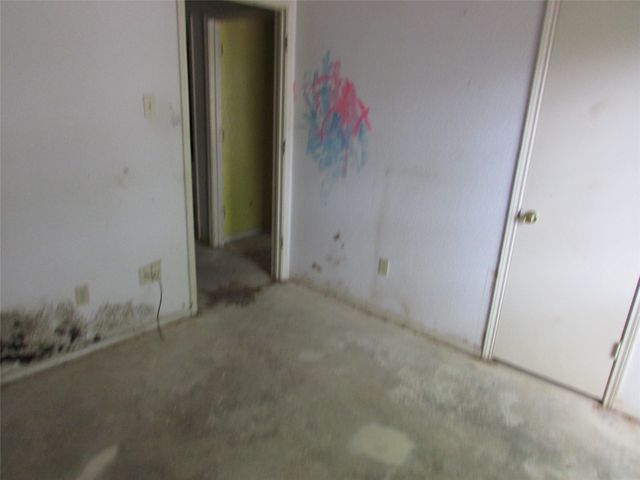 8337 Cloverglen Lane, Fort Worth, TX 76123