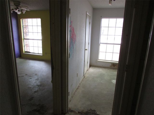 8337 Cloverglen Lane, Fort Worth, TX 76123