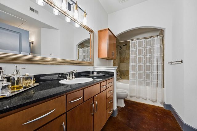 1901 Post Oak Boulevard 1404, Houston, TX 77056