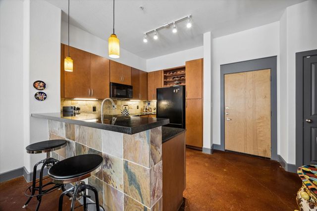 1901 Post Oak Boulevard 1404, Houston, TX 77056