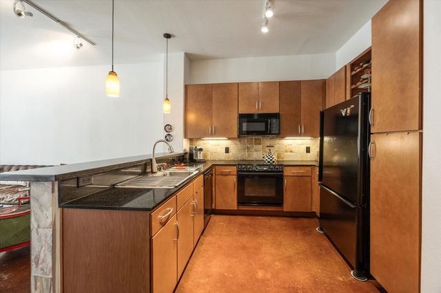 1901 Post Oak Boulevard 1404, Houston, TX 77056