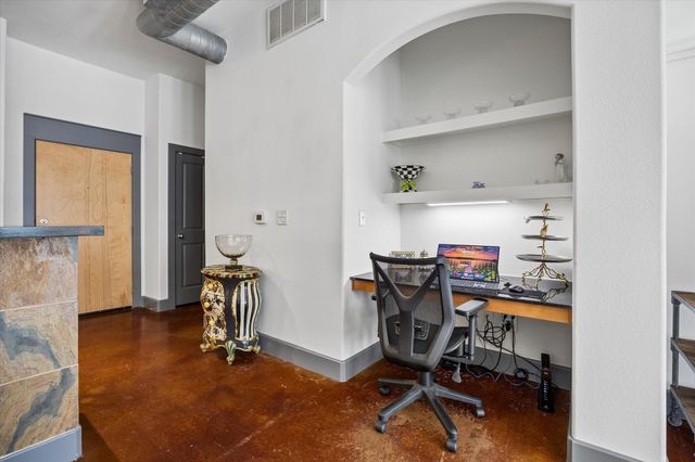 1901 Post Oak Boulevard 1404, Houston, TX 77056
