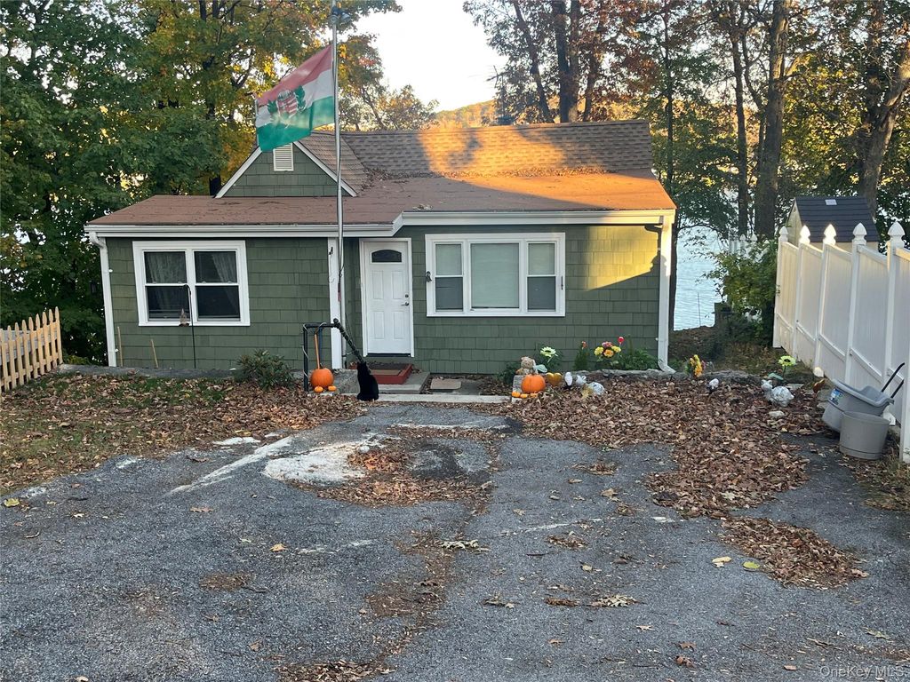 18 Sedgewick Road, Carmel, NY 10512