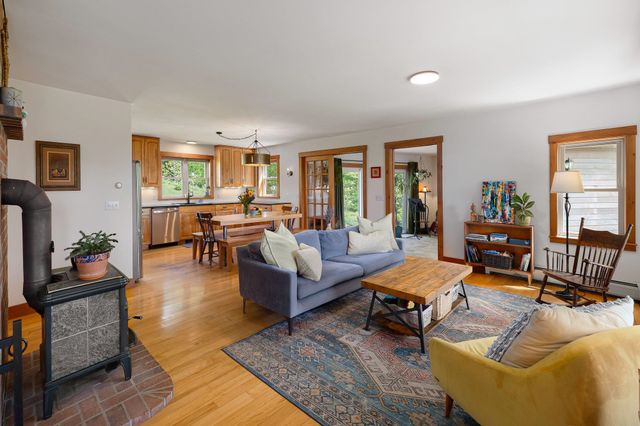 610 Ripley Road, Waterbury, VT 05677