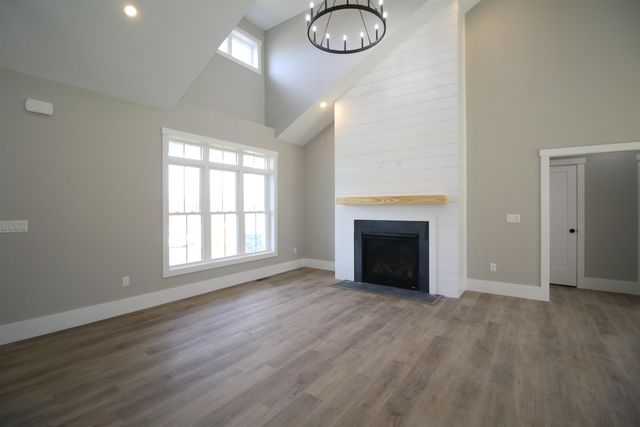 77 Salisbury Road, Mont Vernon, NH 03057