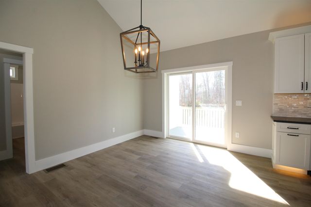 77 Salisbury Road, Mont Vernon, NH 03057