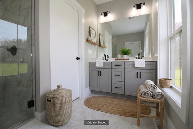 77 Salisbury Road, Mont Vernon, NH 03057